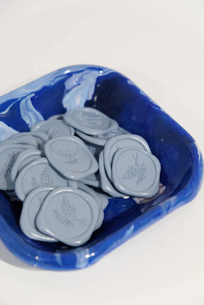 Sceaux de cire en forme de fougère argentée