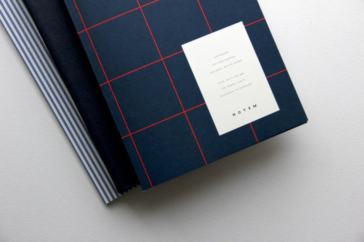 Carnet Notem UMA Flat Lay - Format moyen, bleu foncé, à points