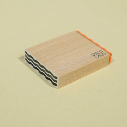 Tampons à ruban large