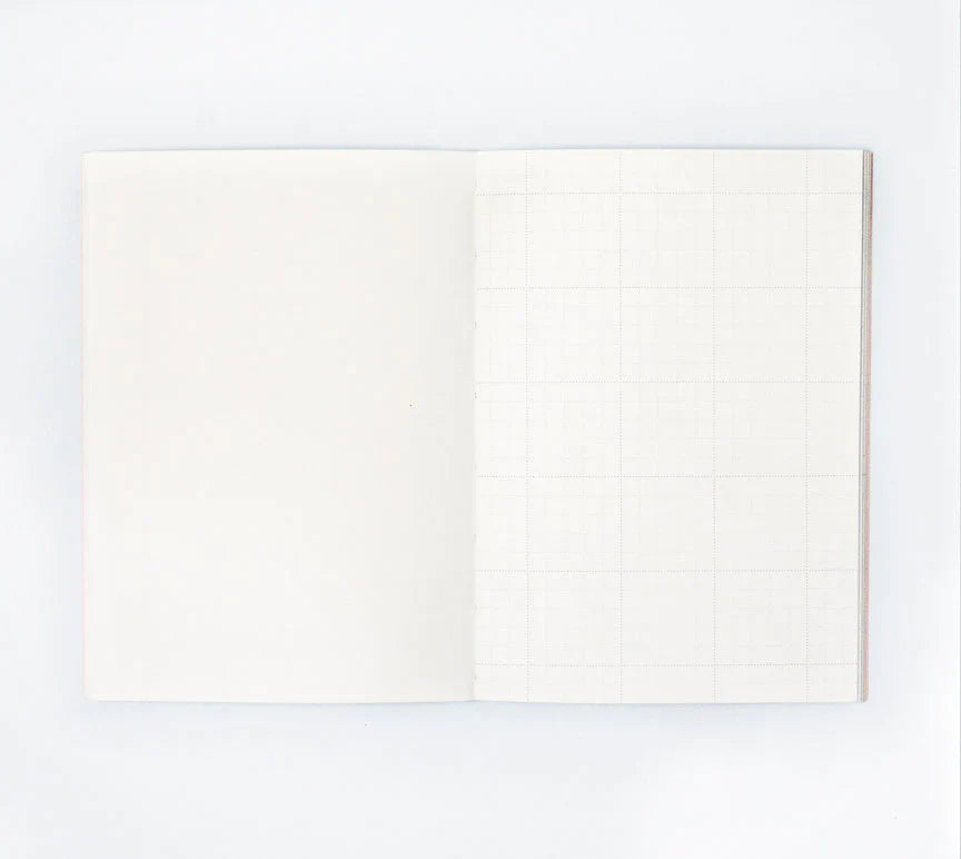 Carnet à plat A5 « Fleurs griffonnées lilas » de la collection Completist - Vierge, quadrillé et ligné